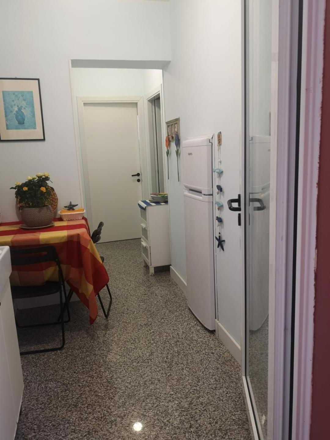 B&B Domus Oriens - Monolocale Indipendente In Villa Portoscuso Exterior foto